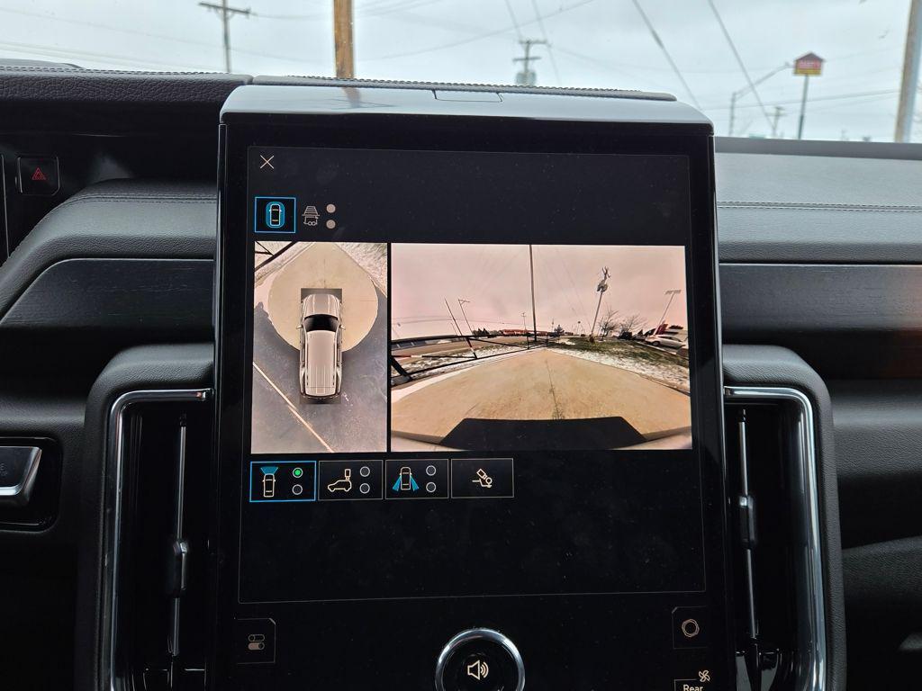 used 2025 GMC Yukon car, priced at $72,797