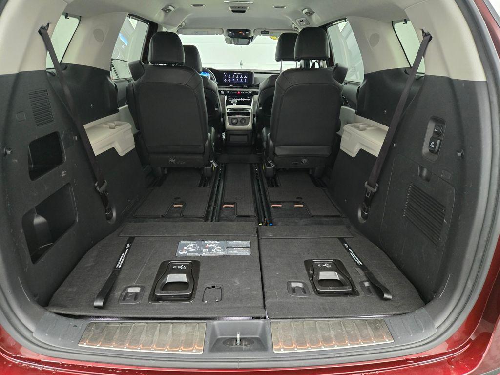 used 2024 Kia Carnival car, priced at $36,119