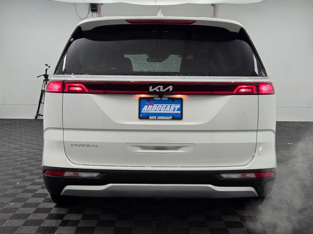 used 2023 Kia Carnival car, priced at $22,996