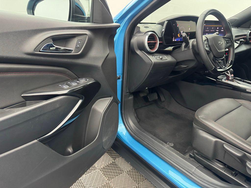 used 2025 Chevrolet Trax car, priced at $24,300