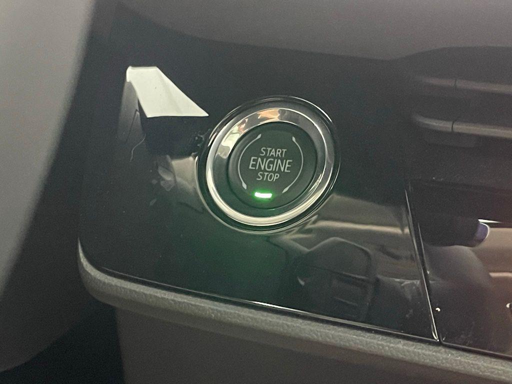 new 2025 Buick Envision car, priced at $39,000