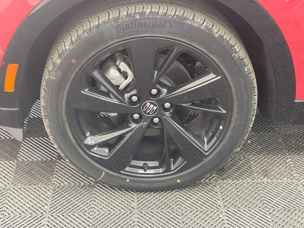 new 2025 Buick Envision car, priced at $39,000