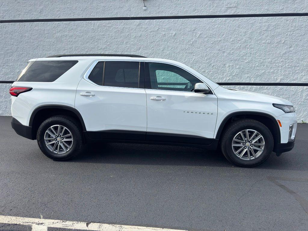 used 2024 Chevrolet Traverse car, priced at $34,898