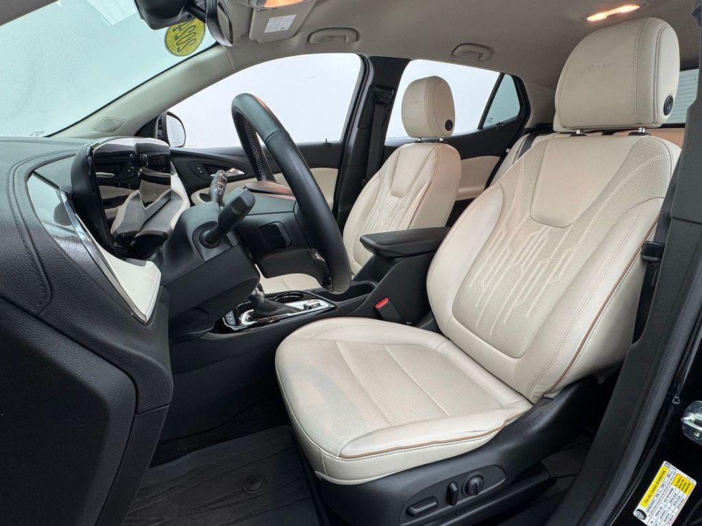 used 2024 Buick Encore GX car, priced at $27,600