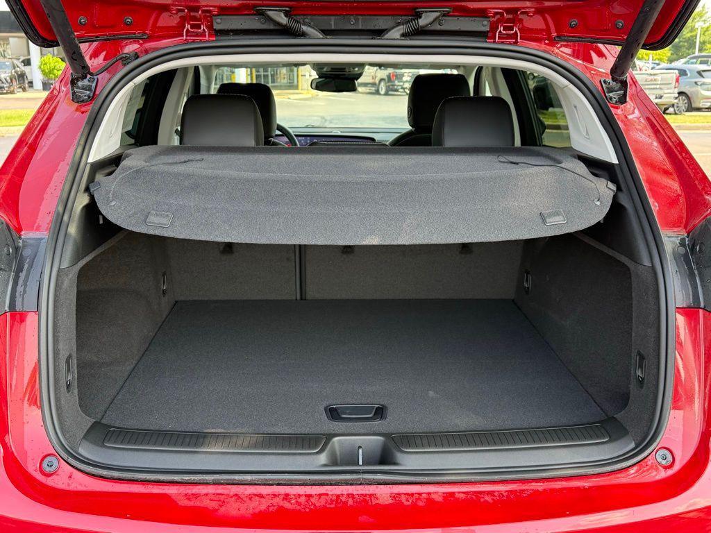 new 2025 Buick Envision car, priced at $39,000