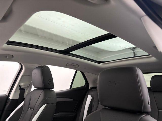 new 2026 Buick Envision car, priced at $49,435