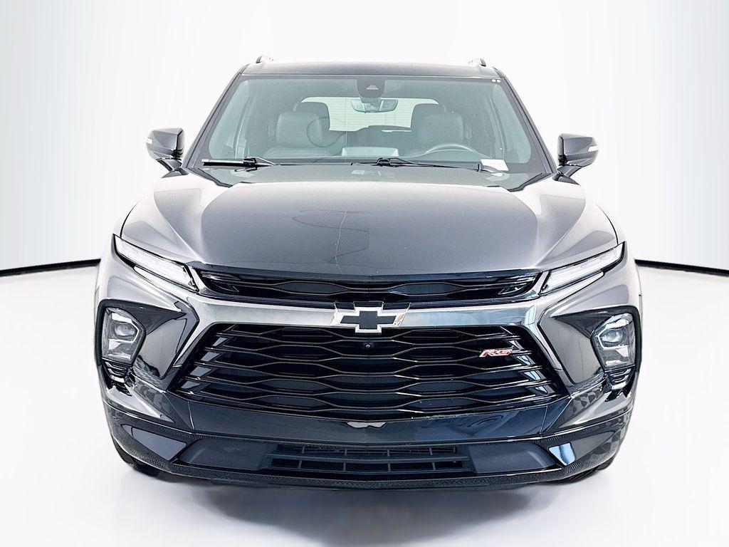 used 2025 Chevrolet Blazer car, priced at $32,999