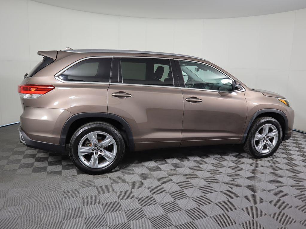 used 2017 Toyota Highlander car, priced at $20,499