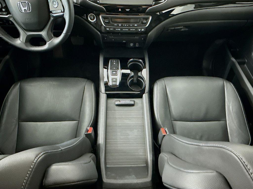 used 2020 Honda Pilot car, priced at $23,999