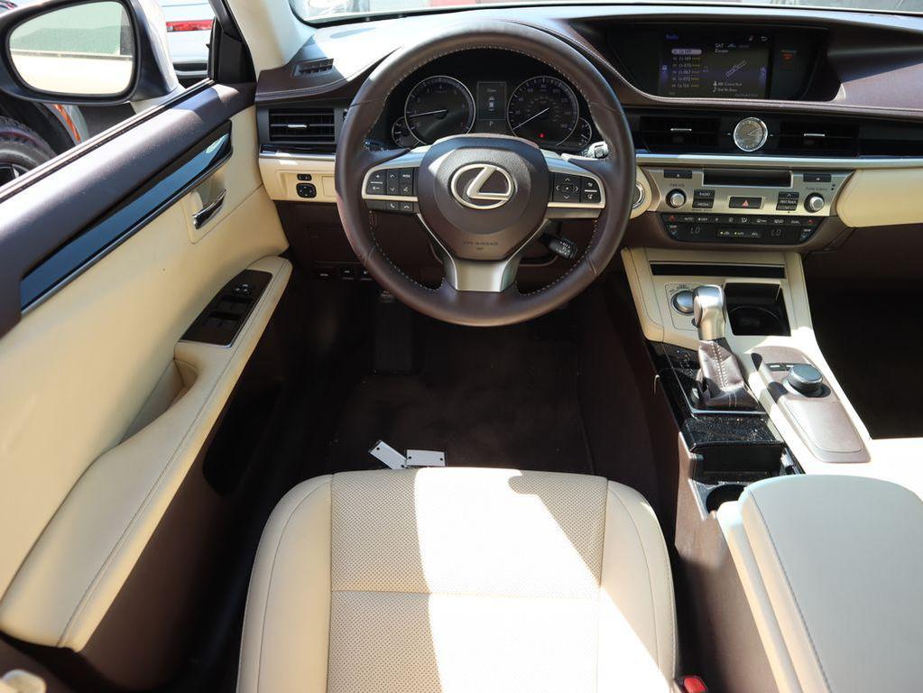 used 2016 Lexus ES 350 car, priced at $21,999