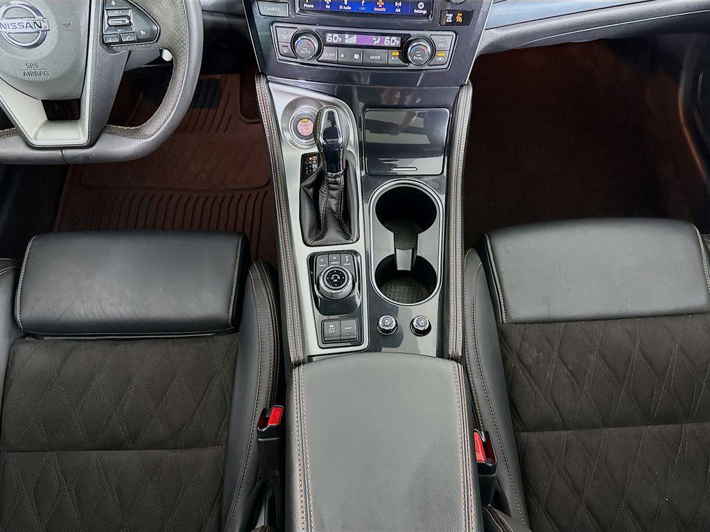 used 2022 Nissan Maxima car, priced at $30,999
