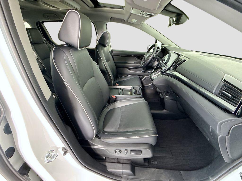 used 2024 Honda Odyssey car, priced at $40,999