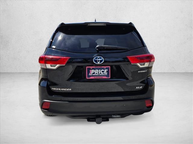 used 2019 Toyota Highlander Hybrid car, priced at $25,132