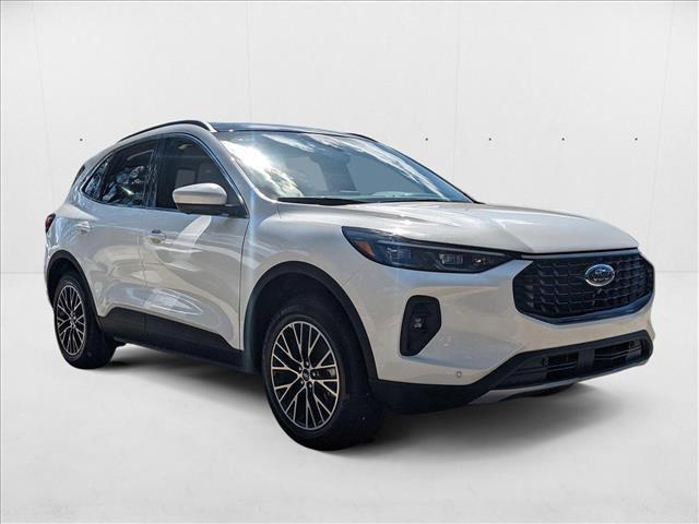 new 2025 Ford Escape PHEV car, priced at $31,995