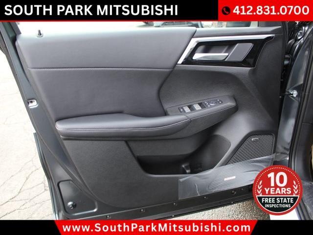 new 2026 Mitsubishi Outlander car, priced at $35,045