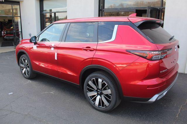 new 2025 Mitsubishi Outlander car, priced at $35,105