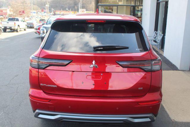new 2025 Mitsubishi Outlander car, priced at $35,105