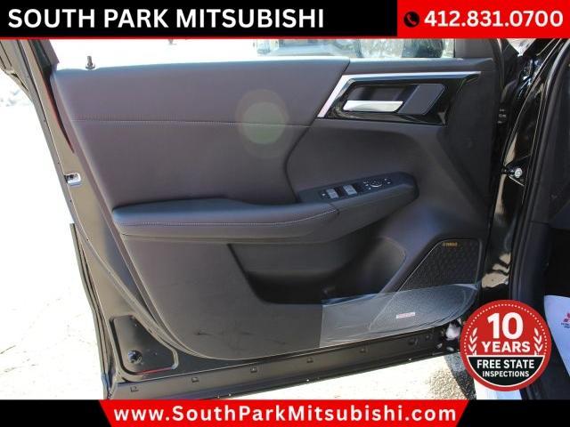 new 2026 Mitsubishi Outlander car, priced at $38,245