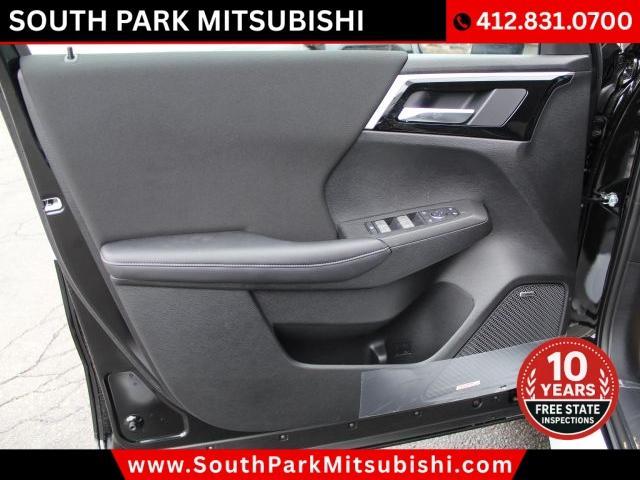 new 2026 Mitsubishi Outlander car, priced at $32,225