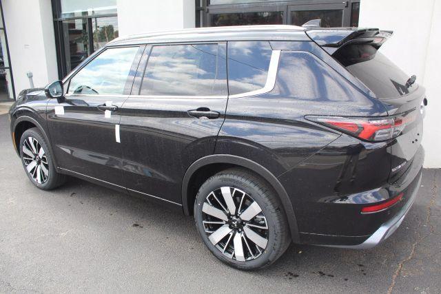 new 2025 Mitsubishi Outlander car, priced at $37,900