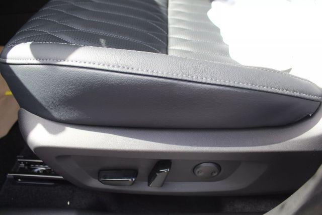 new 2025 Mitsubishi Outlander car, priced at $37,900