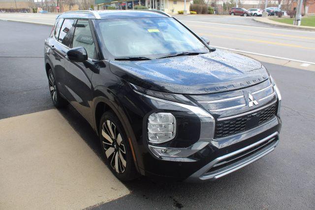 new 2025 Mitsubishi Outlander car, priced at $37,900