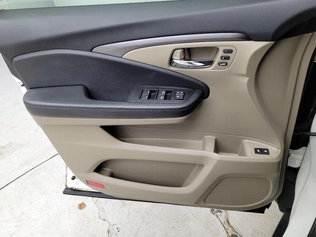 used 2019 Honda Pilot car, priced at $26,998