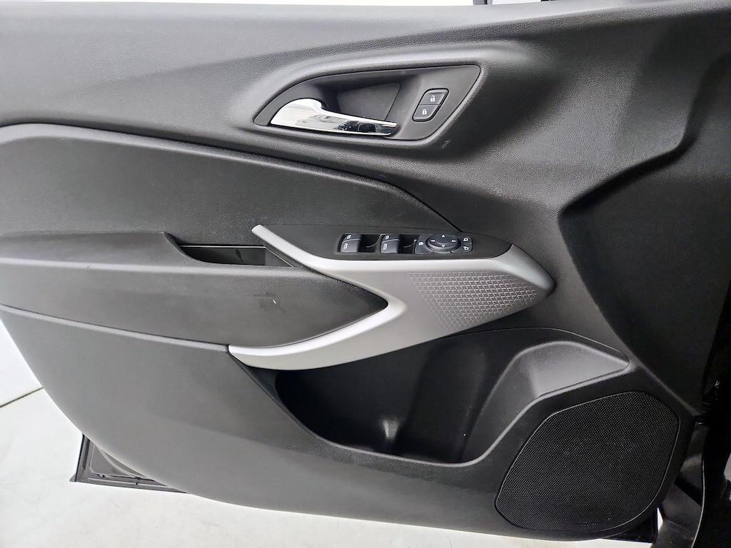 used 2024 Chevrolet Trax car, priced at $22,998