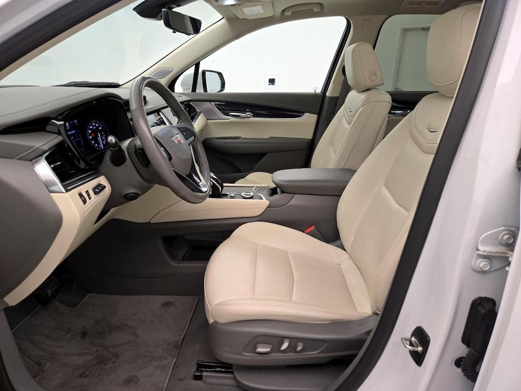 used 2022 Cadillac XT6 car, priced at $35,998