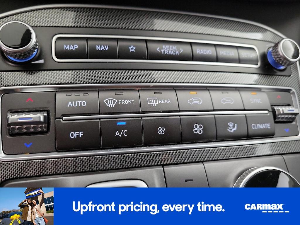 used 2023 Hyundai Santa Fe car, priced at $26,998