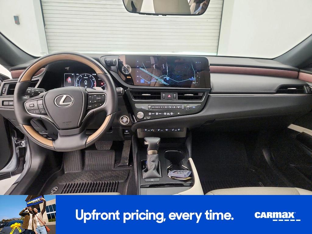 used 2025 Lexus ES 350 car, priced at $50,998