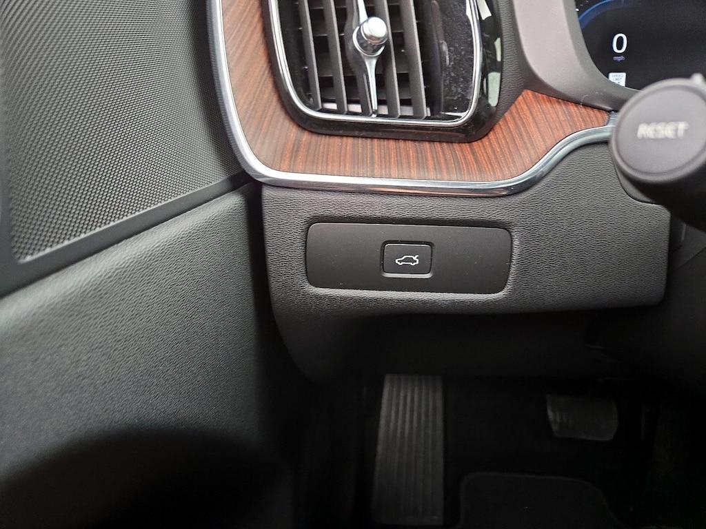 used 2023 Volvo XC60 car, priced at $35,998