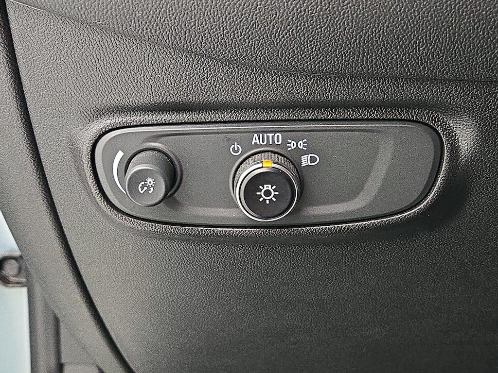 used 2022 Chevrolet Equinox car, priced at $19,998