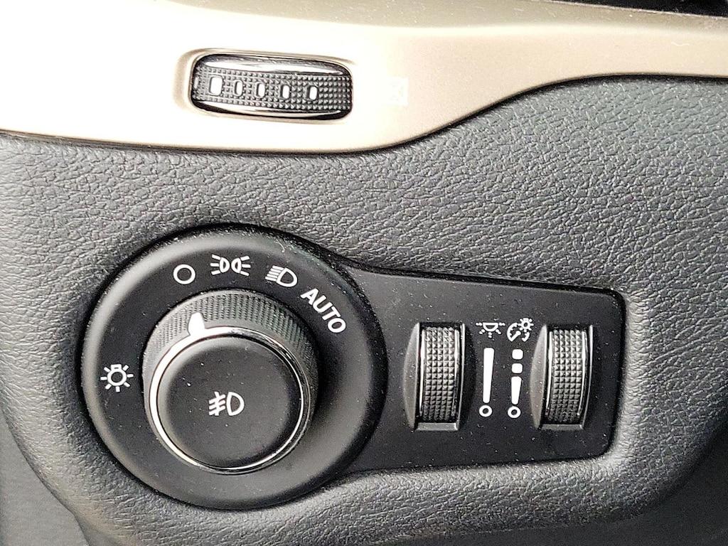 used 2016 Jeep Cherokee car, priced at $14,998