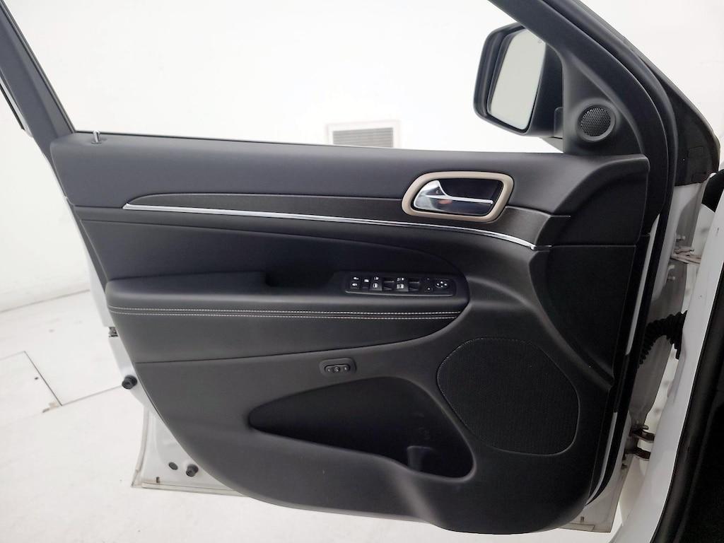 used 2016 Jeep Grand Cherokee car, priced at $15,998