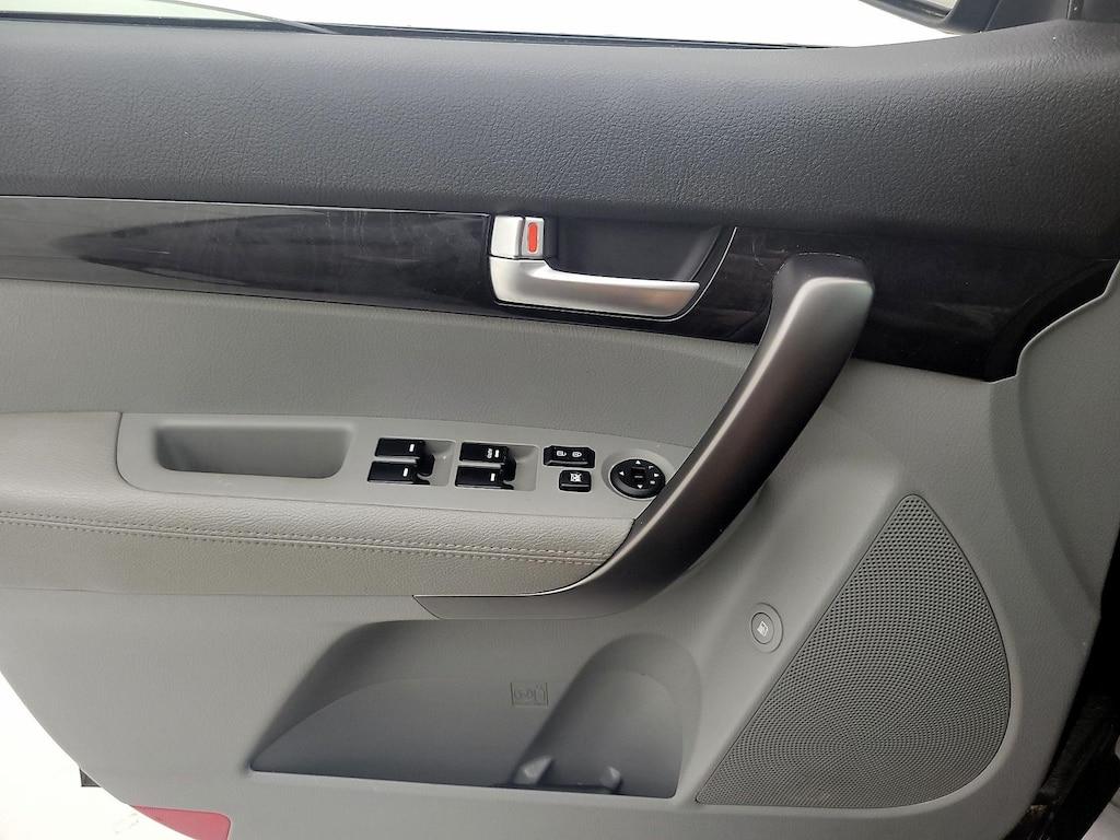 used 2014 Kia Sorento car, priced at $12,599