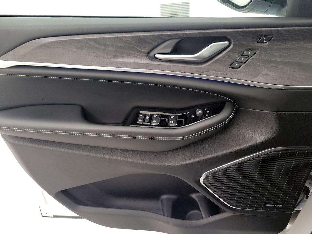 used 2023 Jeep Grand Cherokee car, priced at $35,998