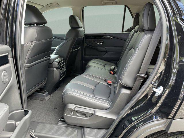 new 2025 Honda Pilot car, priced at $42,564