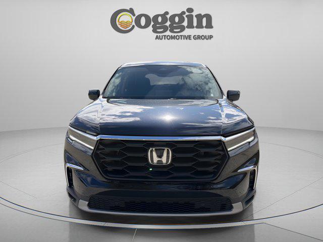 new 2025 Honda Pilot car, priced at $43,112