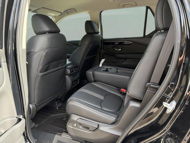 new 2025 Honda Pilot car, priced at $43,112