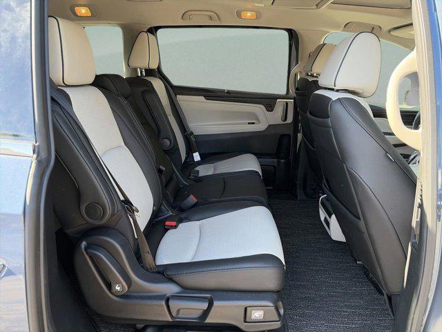 used 2025 Honda Odyssey car, priced at $45,298