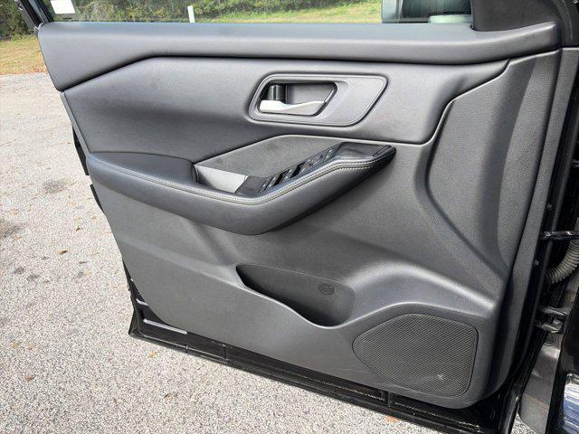 used 2024 Nissan Rogue car, priced at $19,983