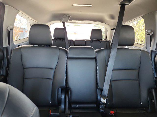 used 2022 Honda Pilot car, priced at $32,199