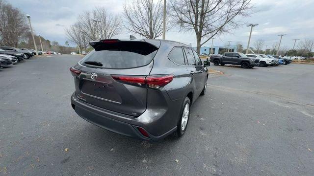 used 2024 Toyota Highlander car, priced at $33,995