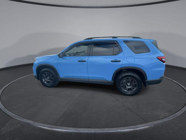 used 2025 Honda Pilot car, priced at $42,091