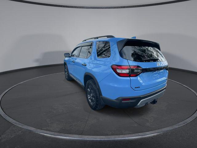 used 2025 Honda Pilot car, priced at $42,091