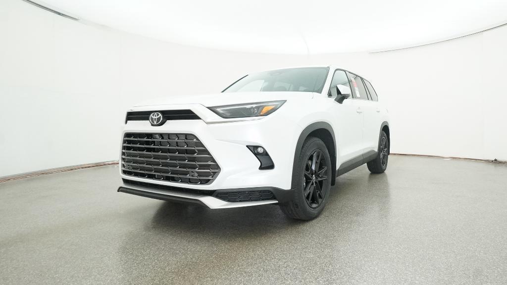 new 2026 Toyota Highlander Hybrid car, priced at $63,917