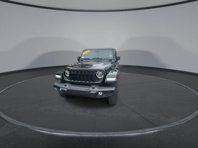 used 2025 Jeep Gladiator car, priced at $38,921