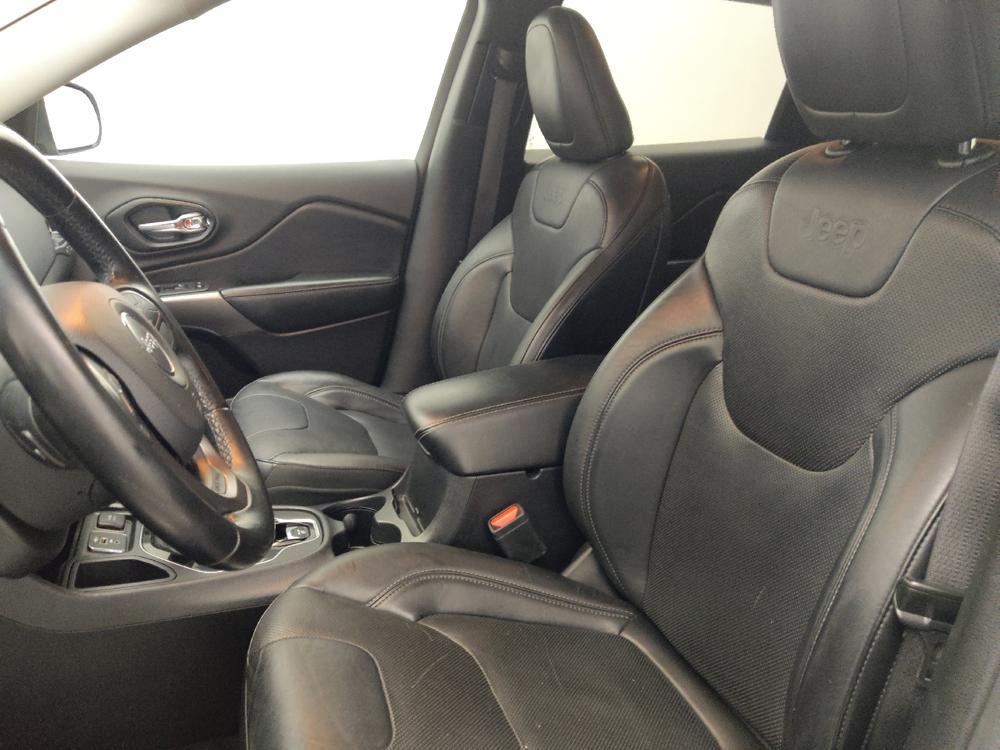 used 2020 Jeep Cherokee car, priced at $17,895