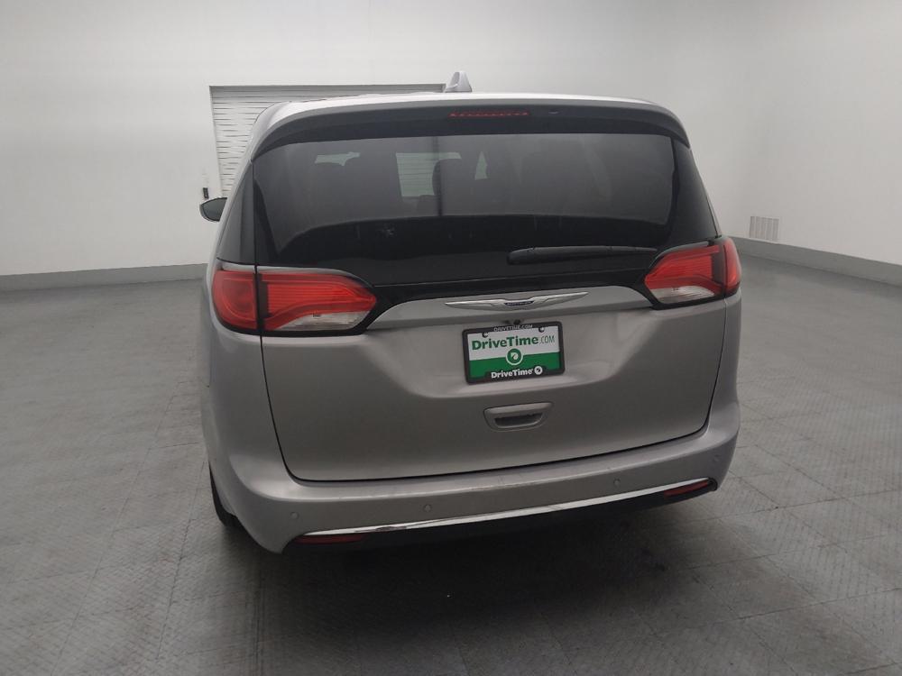 used 2019 Chrysler Pacifica car, priced at $15,795